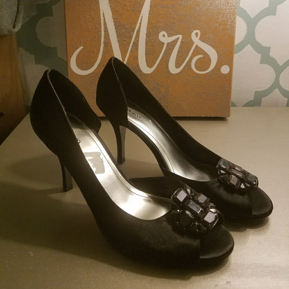 Gorgeous Black Peep-Toe D-Orsay Jeweled Heel